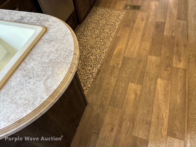 image for item EN5754 2018 Forest River Vibe camper