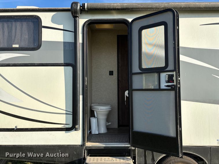 image for item EN5754 2018 Forest River Vibe camper