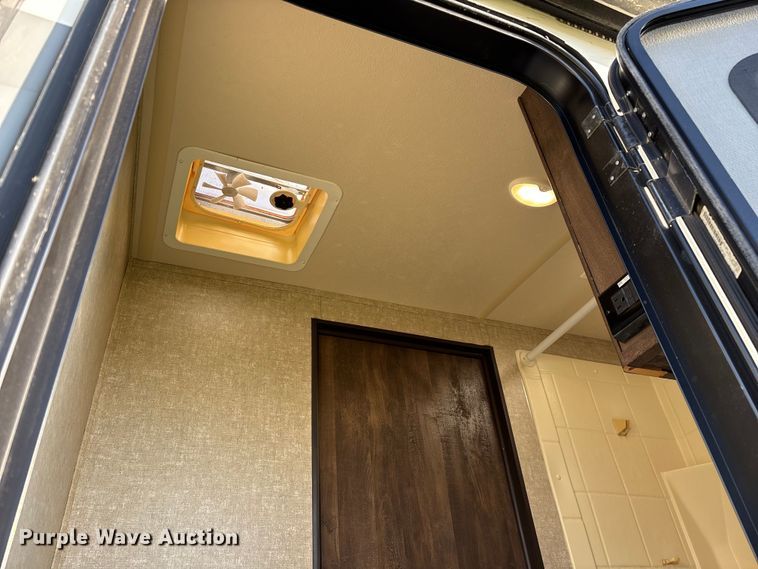 image for item EN5754 2018 Forest River Vibe camper