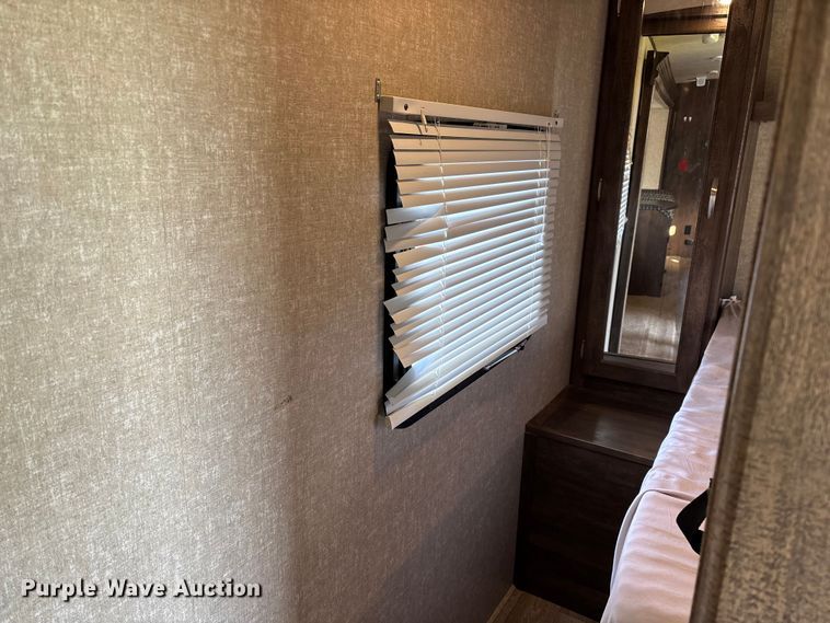 image for item EN5754 2018 Forest River Vibe camper