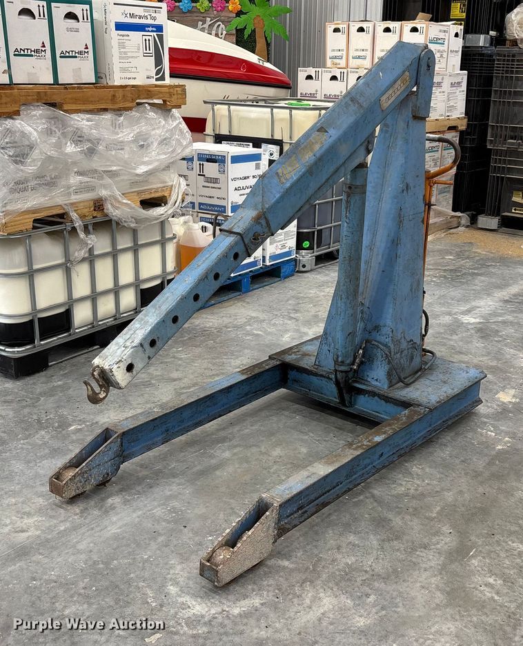 image for item EN5757 Blue Giant MFC 1004 engine hoist