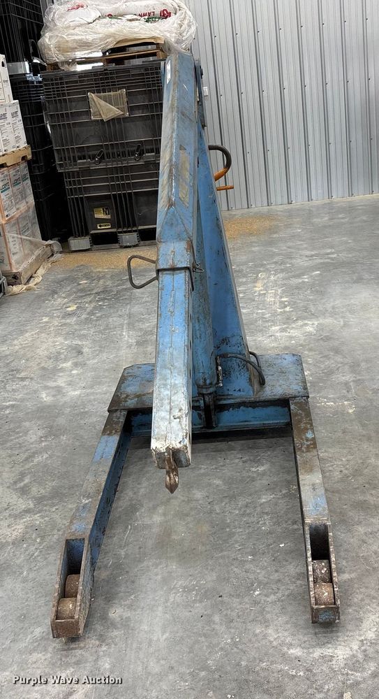 image for item EN5757 Blue Giant MFC 1004 engine hoist