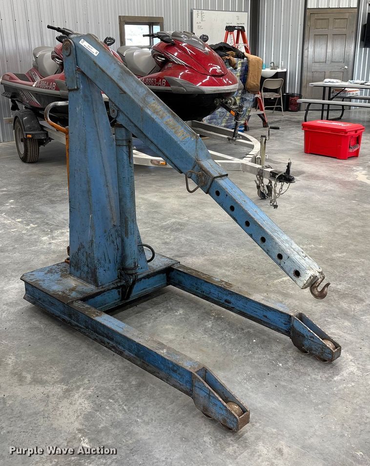 image for item EN5757 Blue Giant MFC 1004 engine hoist