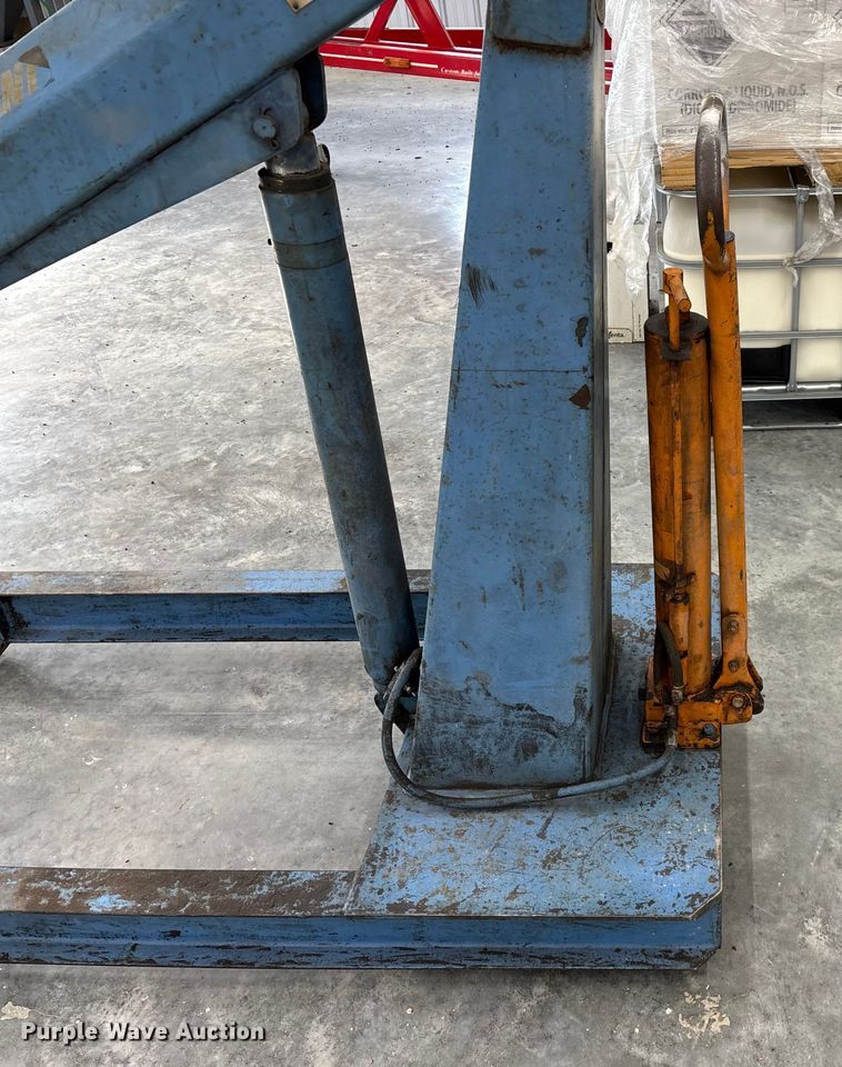 image for item EN5757 Blue Giant MFC 1004 engine hoist