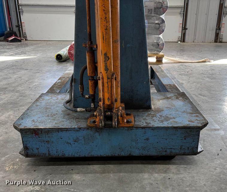 image for item EN5757 Blue Giant MFC 1004 engine hoist
