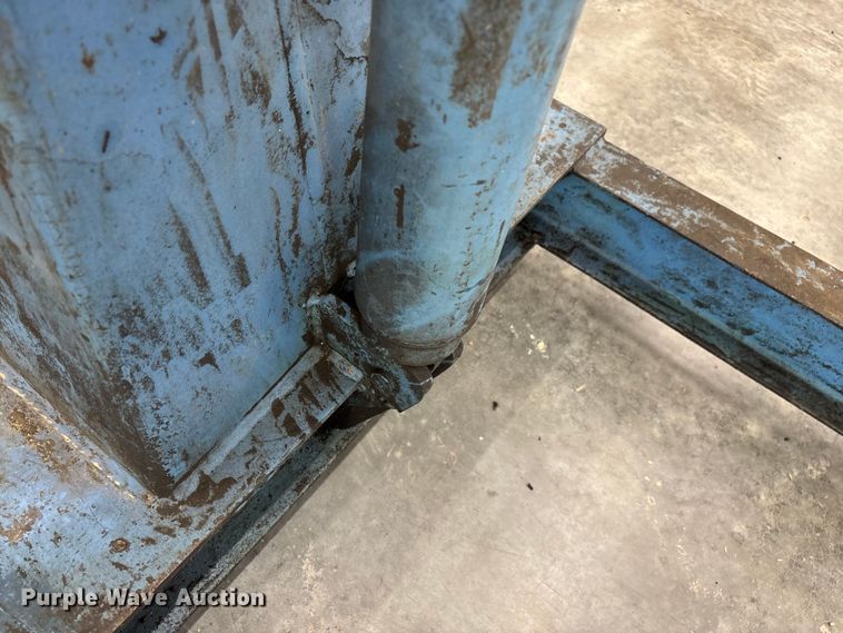 image for item EN5757 Blue Giant MFC 1004 engine hoist