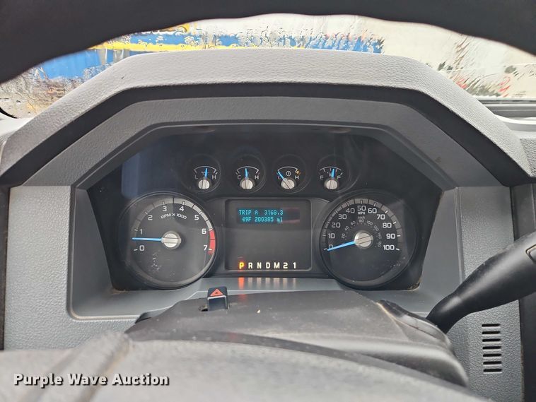 image for item EO4741 2013 Ford F350 Super Duty XL pickup truck cab and chassis