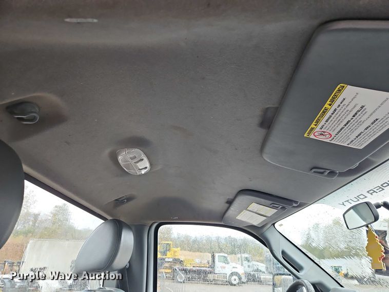 image for item EO4741 2013 Ford F350 Super Duty XL pickup truck cab and chassis