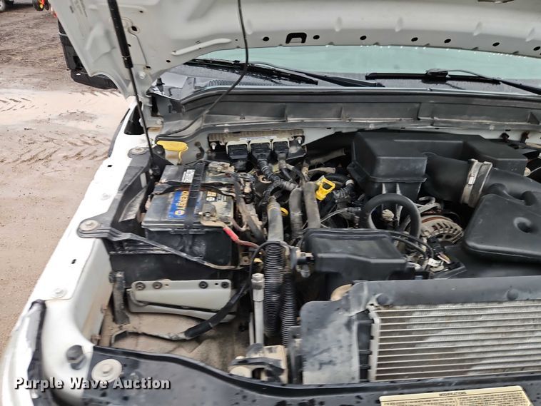 image for item EO4741 2013 Ford F350 Super Duty XL pickup truck cab and chassis