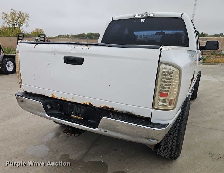 image for item EO4746 2007 Dodge Ram 2500 Quad Cab pickup truck
