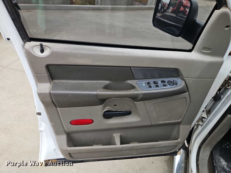 image for item EO4746 2007 Dodge Ram 2500 Quad Cab pickup truck