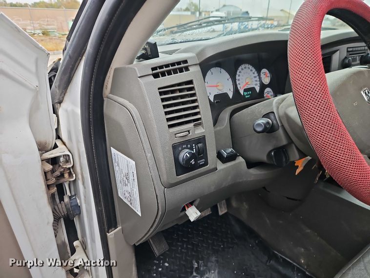 image for item EO4746 2007 Dodge Ram 2500 Quad Cab pickup truck