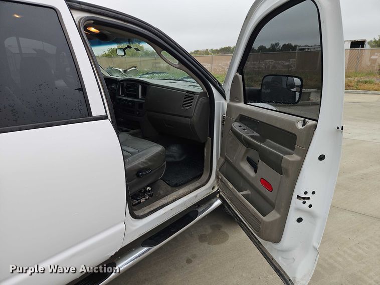 image for item EO4746 2007 Dodge Ram 2500 Quad Cab pickup truck