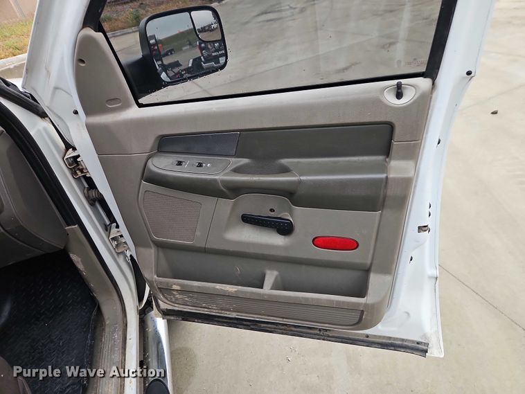 image for item EO4746 2007 Dodge Ram 2500 Quad Cab pickup truck