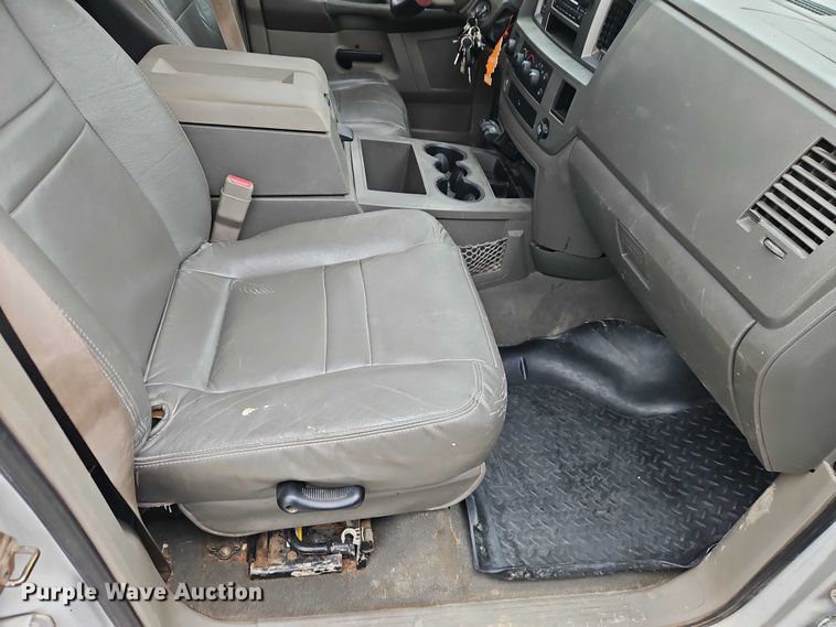 image for item EO4746 2007 Dodge Ram 2500 Quad Cab pickup truck