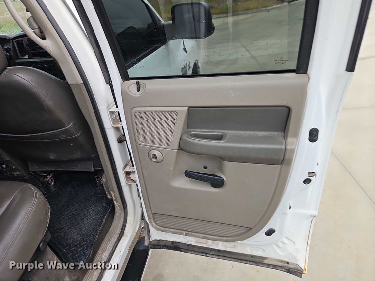 image for item EO4746 2007 Dodge Ram 2500 Quad Cab pickup truck