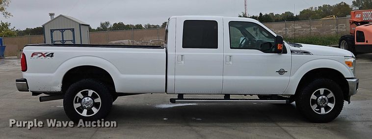 image for item EO4748 2015 Ford F350 Crew Cab pickup truck
