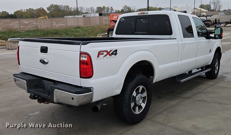 image for item EO4748 2015 Ford F350 Crew Cab pickup truck