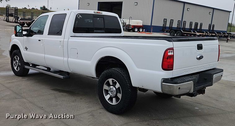 image for item EO4748 2015 Ford F350 Crew Cab pickup truck