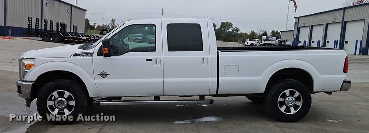 image for item EO4748 2015 Ford F350 Crew Cab pickup truck
