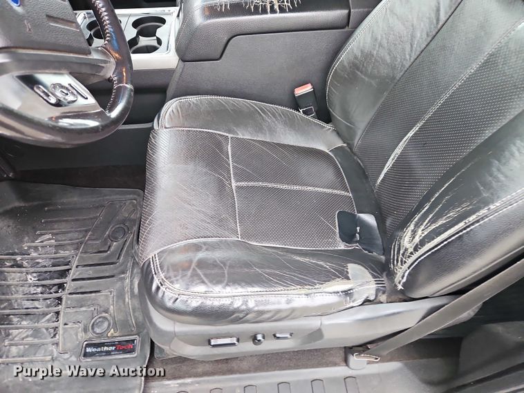 image for item EO4748 2015 Ford F350 Crew Cab pickup truck