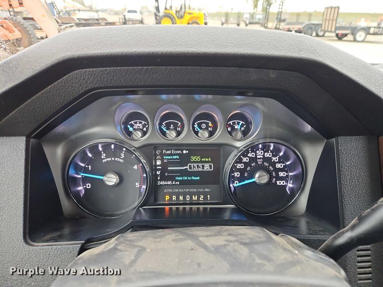 image for item EO4748 2015 Ford F350 Crew Cab pickup truck