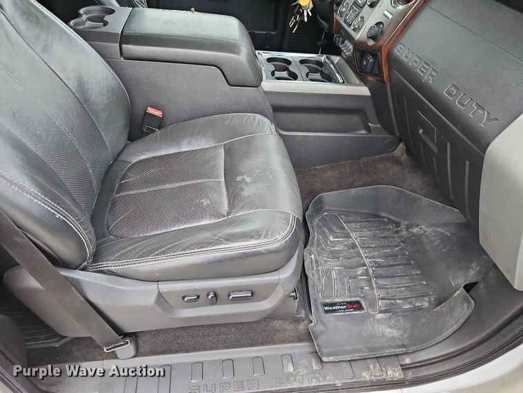 image for item EO4748 2015 Ford F350 Crew Cab pickup truck