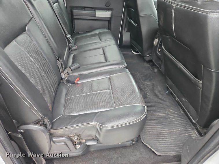 image for item EO4748 2015 Ford F350 Crew Cab pickup truck