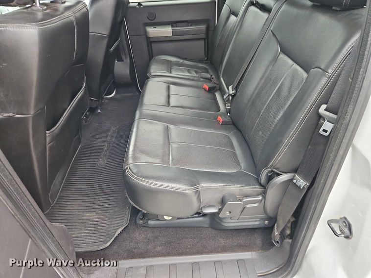 image for item EO4748 2015 Ford F350 Crew Cab pickup truck