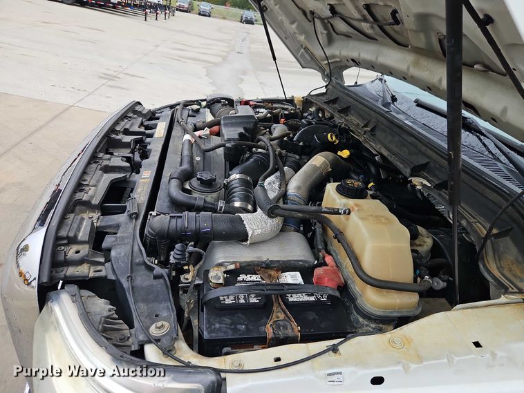 image for item EO4748 2015 Ford F350 Crew Cab pickup truck