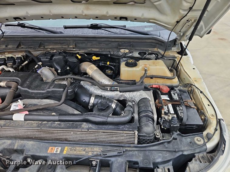 image for item EO4748 2015 Ford F350 Crew Cab pickup truck