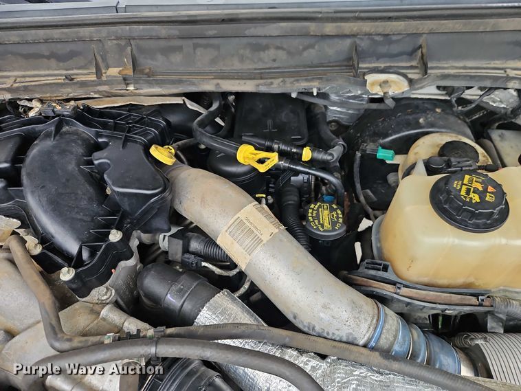 image for item EO4748 2015 Ford F350 Crew Cab pickup truck