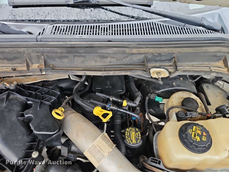 image for item EO4748 2015 Ford F350 Crew Cab pickup truck