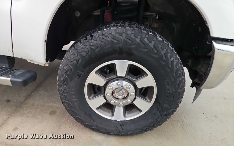 image for item EO4748 2015 Ford F350 Crew Cab pickup truck