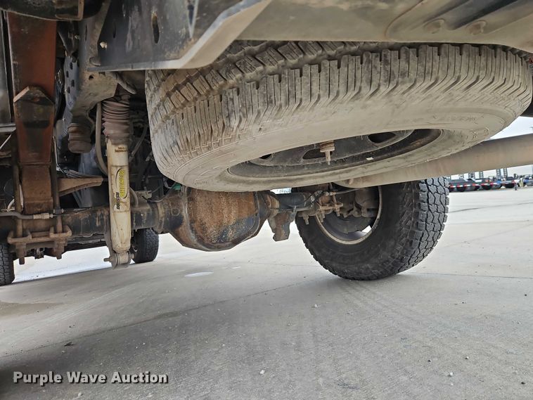 image for item EO4748 2015 Ford F350 Crew Cab pickup truck