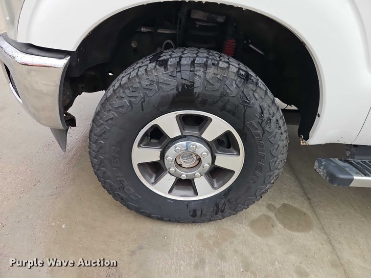 image for item EO4748 2015 Ford F350 Crew Cab pickup truck