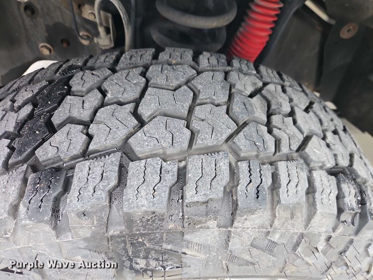 image for item EO4748 2015 Ford F350 Crew Cab pickup truck