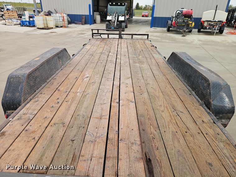 image for item EO4749 2015 Load Trail equipment trailer