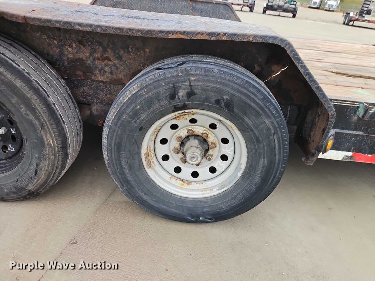 image for item EO4749 2015 Load Trail equipment trailer