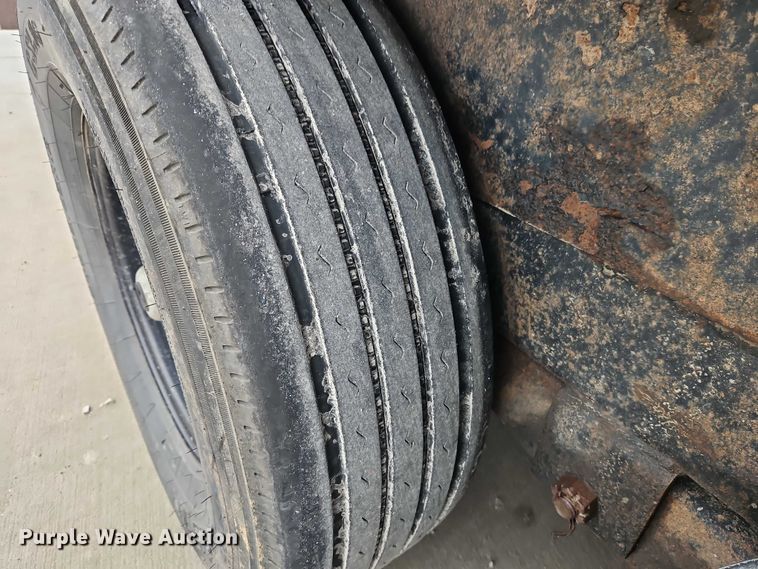 image for item EO4749 2015 Load Trail equipment trailer