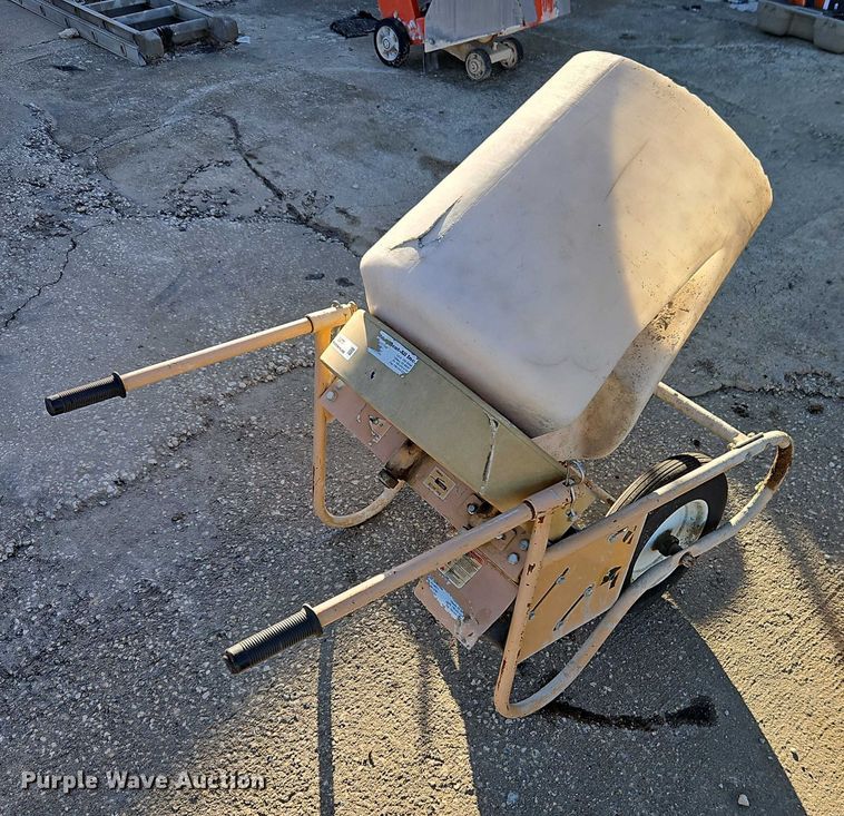 image for item EO4777 concrete mixer