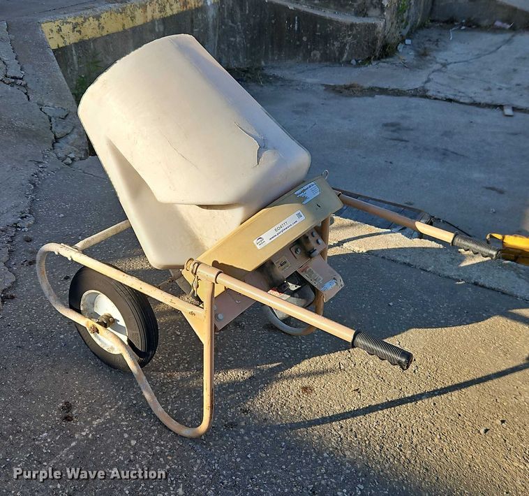 image for item EO4777 concrete mixer