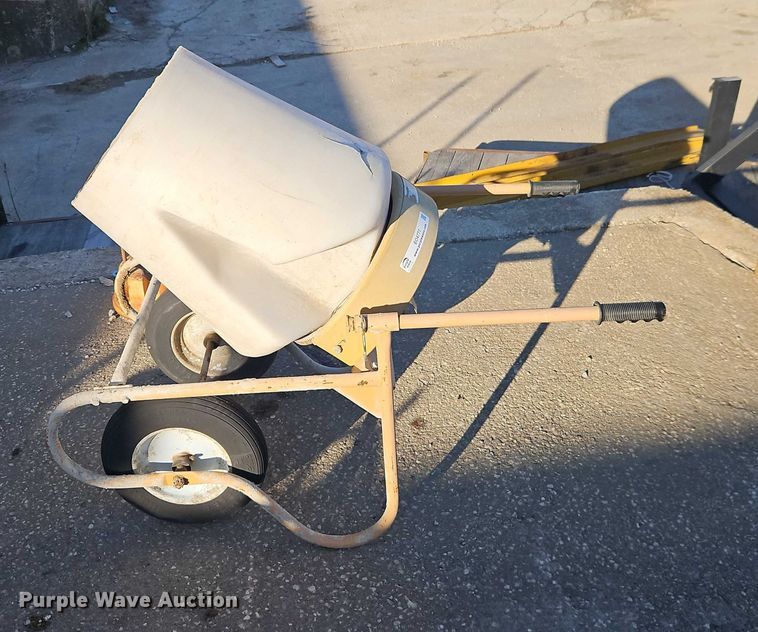 image for item EO4777 concrete mixer