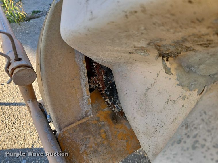 image for item EO4777 concrete mixer