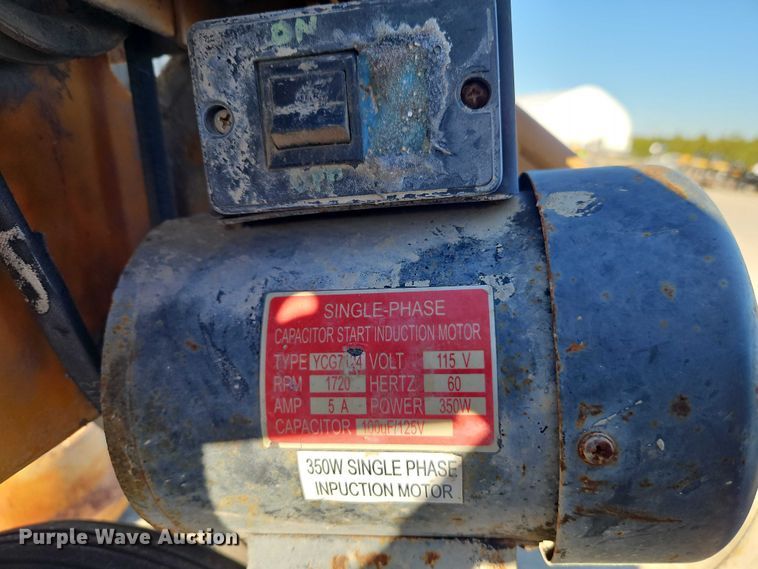 image for item EO4777 concrete mixer