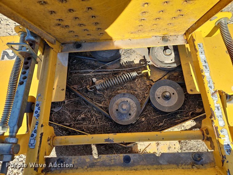 image for item EO4782 Hustler 932749 ZTR lawn mower