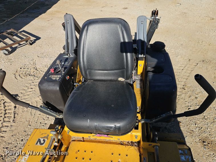 image for item EO4782 Hustler 932749 ZTR lawn mower