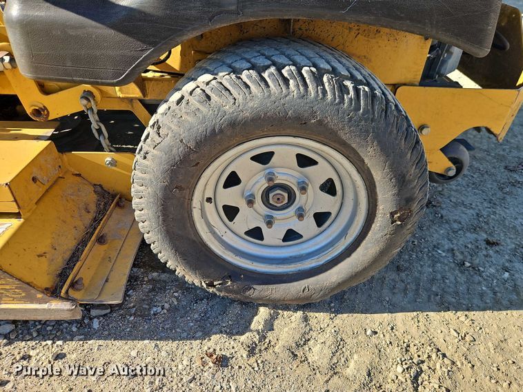 image for item EO4782 Hustler 932749 ZTR lawn mower