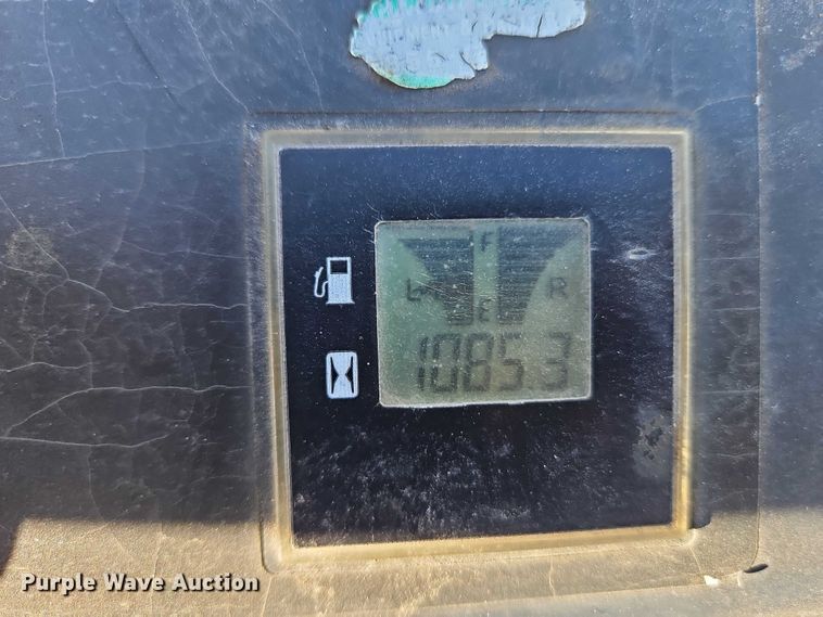 image for item EO4782 Hustler 932749 ZTR lawn mower