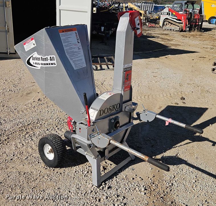 image for item EO4784 Dosko 13-21T-13H wood chipper